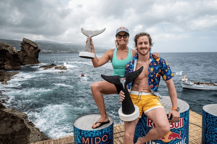 Gary Hunt, Rhiannan Iffland Remain Victorious in Portugal Leg of 2019 Red Bull Cliff Diving World Series