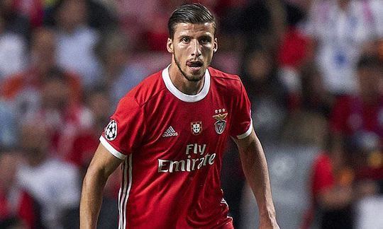 Transfer news: Manchester United 'set to make another move' for Benfica defender Ruben Dias | Daily -