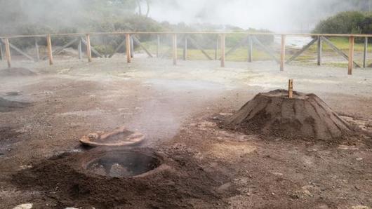 BBC - Travel - The Portuguese stew cooked in the ground -