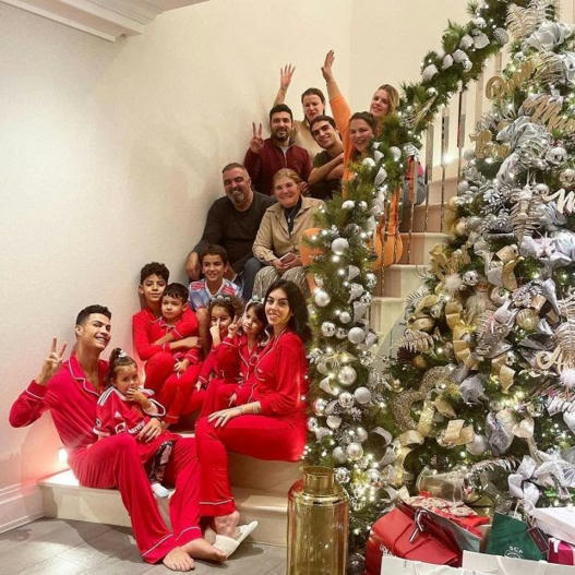 Cristiano Ronaldo's Christmas Picture Shows Love For Boyhood Club 