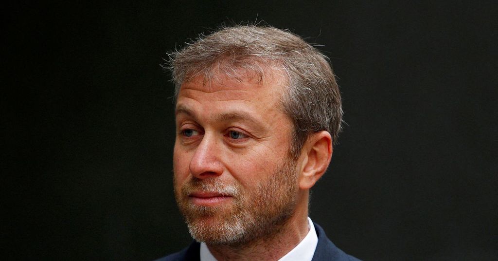 Portugal to adjust law that let Abramovich get citizenship, minister says